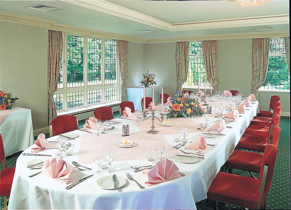 Swallow Churchgate Hotel Harlow Esterno foto